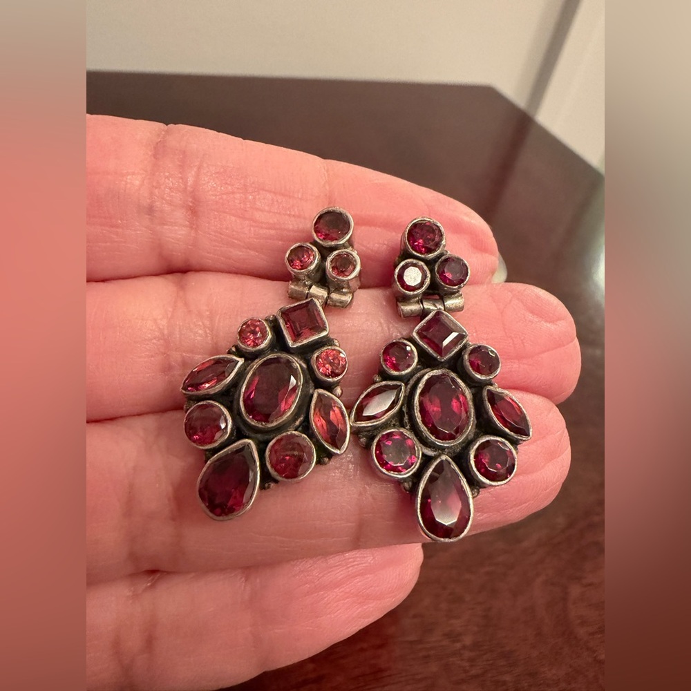 vintage 925 Silver garnet Gemstone Earrings